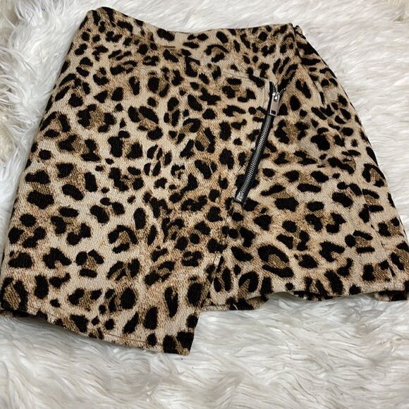 H&M Skirt womens Sz 2 Mini textured leopard print Faux Wrap Zipper Asymmetrical - Picture 6 of 11